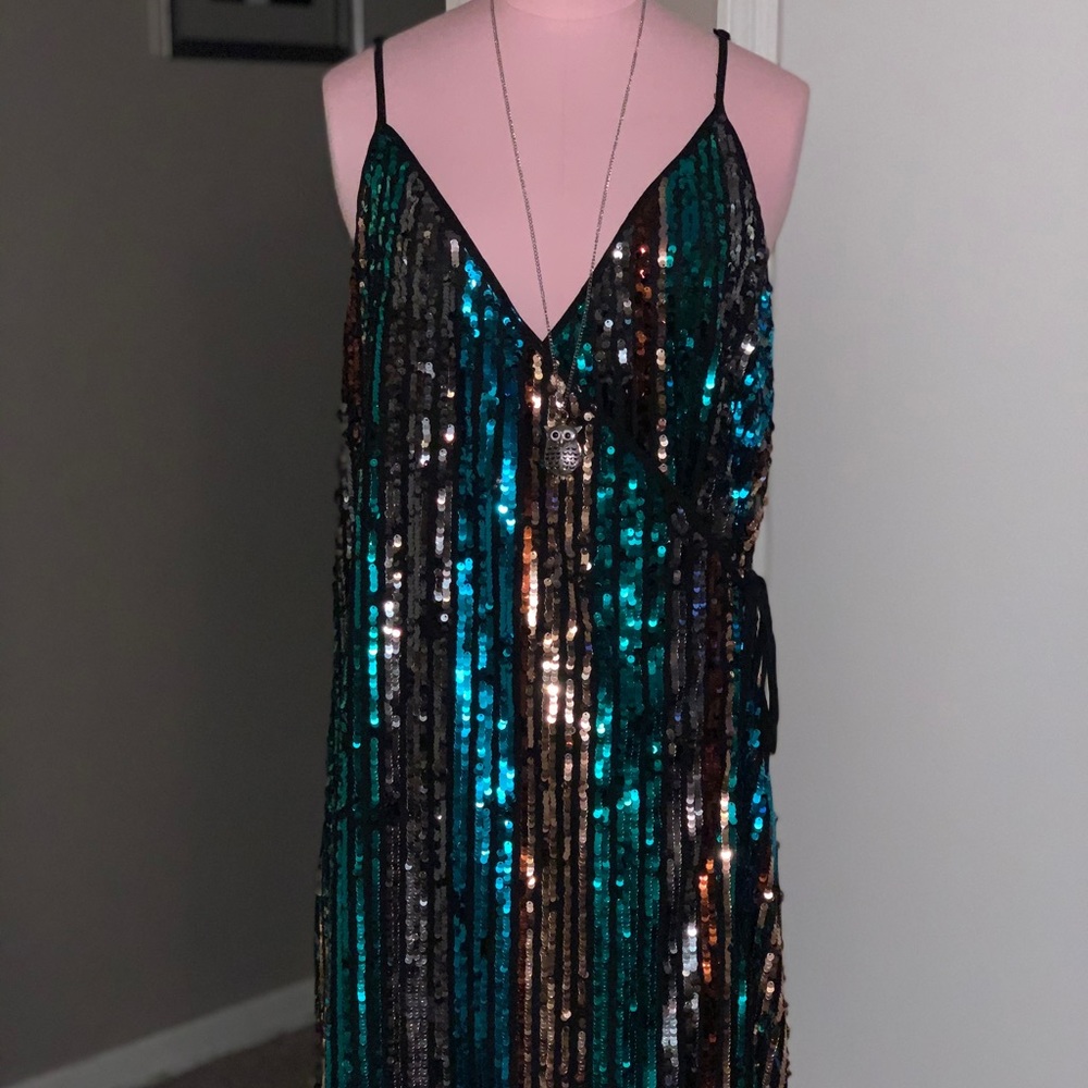 🥀SALE🥀STUNNING Lelis Sequence dress🧜🏼‍♀️